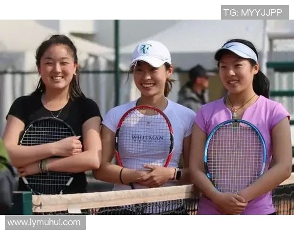 南京网球队与成都网球队赛后复盘分析双方状态及表现对比